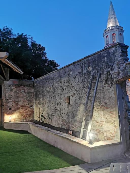 Gite Le Jardin Secret Et Gite Au Temps Suspendu Montpezat  ภายนอก รูปภาพ